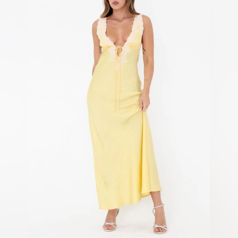 Rumored Venice Maxi Dress